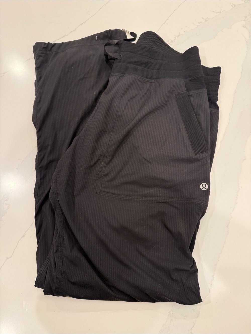 lululemon dance studio pan